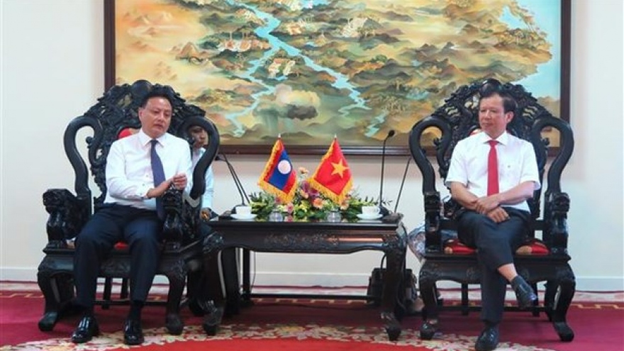 Central province, Lao localities look to bolster cooperation